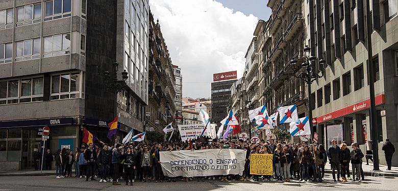 2016 04 13 ManifestacionEstudantil_Vigo_12.jpg